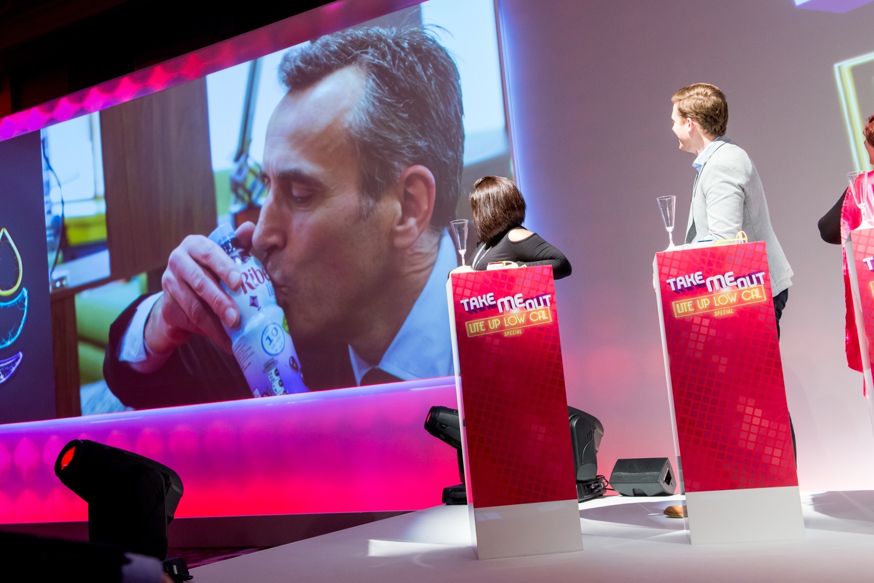 Custom staging and screen build for a conference